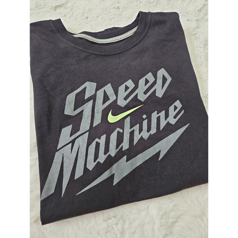 Nike "Speed Machine" Graphic T-Shirt Black Men's Large Regular Fit Tee